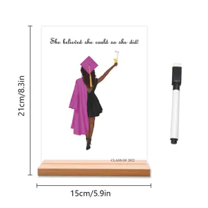 DIY acryl bureau plaquette voor afstuderen met houten basis en stift cadeau decoratie