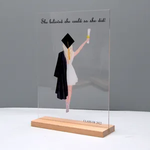 Gepersonaliseerde acryl afstudeerplaat met houten basis bureau decoratie cadeau ideaal.