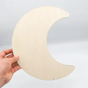 Cartello sospeso a mezzaluna in legno fetta di legno grezza decorazione murale per feste