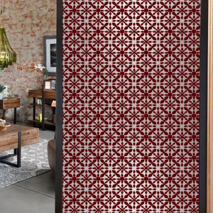 Raamfolie met geometrisch patroon, privacy glassticker en zonwerende decoratieve sticker.