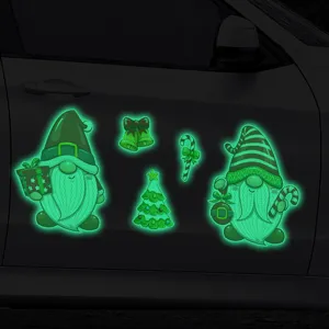 Set di adesivi per auto gnomo di Natale riflettenti luminosi, decorazione festiva.