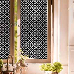 Zwart-witte geometrische raamfolie, statische glassticker voor privacy en zonwerende bescherming.