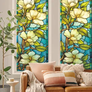 Film pour vitre avec design de fleurs de magnolia blanches. Déco élégante et discrète.