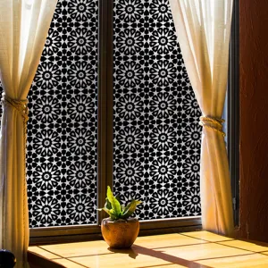 Film pour fenêtre géométrique noir et blanc adhésif statique autocollant en verre pour maison.