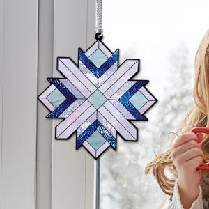 Flocon de neige en verre vitre suspension ornament pour decoration interieure maison.