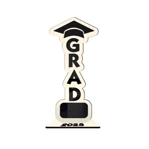 Letrero de mesa de graduación de madera 2025 GRAD sombrero decorativo de escritorio para fiesta