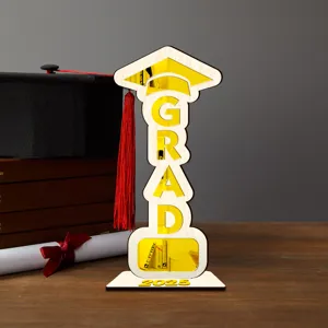 2025 Graduación Madera Decoración de Mesa Letrero GRAD con Borla Fiesta Adorno