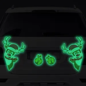 Adesivi per auto natalizi luminosi, renne e campane riflettenti per decorazione.