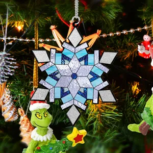 Plaque Suspendue en Acrylique Flocon de Neige avec Chaîne Ventouse Hiver Sapin Noël Décoration Fenêtre Mur Maison