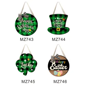 Ensemble de panneaux suspendus en bois de Pâques et Saint-Patrick décoration murale