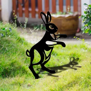 Piquet de jardin lapin noir déco, silhouette animale en acrylique pour ornement de pelouse.