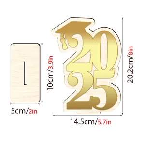 Decoración de mesa de graduación 2025 de madera con base para fiesta de celebración.