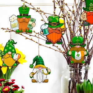 Ornamenti sospesi in legno di gnomo di San Patrizio decorazioni per feste irlandesi