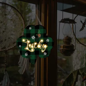 St Patrick Jour Chanceux Trèfle Bois Suspendu Panneau LED Lumière Fête Décor