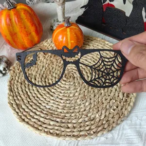 Halloween Holz Brille Rahmen Party Dekoration, schwarze Fledermaus Spinnennetz hohles Design.