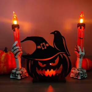 Decorazione da tavola luminosa in legno di Halloween portacandela con zucca e cappello strega.