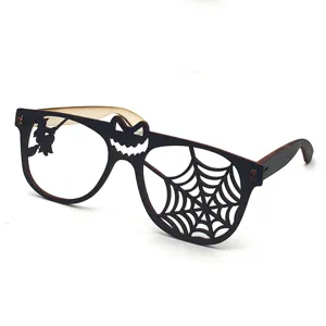 Halloween Holz Party Deko Brillenrahmen mit Hexe und Spinnennetz hohles Design.