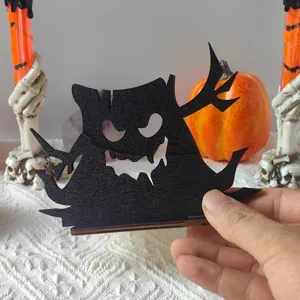 Halloween nero legno fantasma albero ornamento dettaglio, spaventoso decoro tavola.