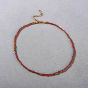 Rote Achat Perlenkette für Damen, handgemachte Retro Choker Halskette mit goldenem Verschluss.