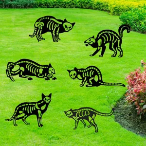 Estacas de jardin con gato esqueleto metalico para Halloween, set de seis siluetas negras.