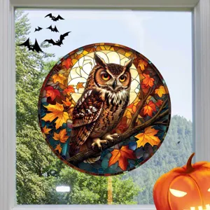 Halloween Fensteraufkleber mit Eule im Buntglas-Stil und Herbstblättern für die Feiertagsdeko.