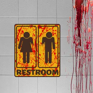 Halloween blutiger Toilette Wandaufkleber Detail mit Horror Schild und gruseligem Blutspritzer.