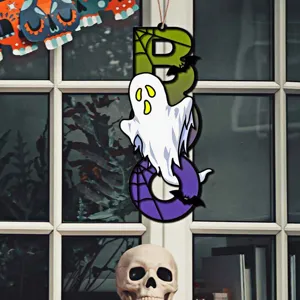 Halloween Holz Hängeschild mit Geist und Fledermaus Design für Party und Innendekoration.