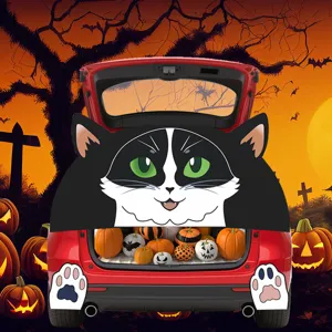 Halloween kat autokoffer sticker detail, griezelige autodecoratie met zwarte kat en pompoenen.