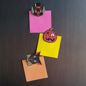 Halloween wooden magnetic fridge stickers, cute bat pumpkin black cat decor detail view.