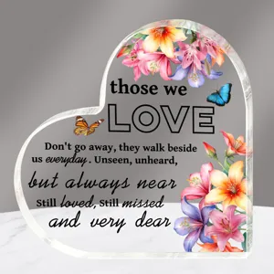 Transparant acryl hart plaatje met bloemen en vlinder print voor tafeldecoratie