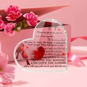 Valentijn acryl hart ornament cadeau, romantische rode kardinaal bureaudecoratie.