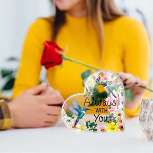 Acryl hart ornament met kolibrie en bloemen design romantisch cadeautje voor valentijn