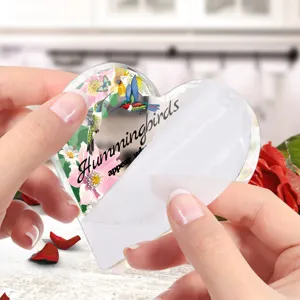 Acryl hart ornament detail, kolibrie bloemenpatroon, helder kristal display cadeau voor liefde.