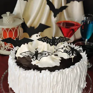 Halloween schwarzer Glitzer Fledermaus und weißer Geist Kuchendeko Set für schaurige Party.