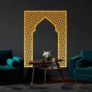 Detail view of the gold acrylic mirror wall sticker featuring Middle Eastern mihrab design.
