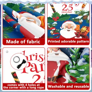 Weihnachtstür Banner Stoff Detail, mit niedlichem Weihnachtsmannmuster und Aufhängung.