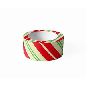 Weihnachts-Dekorationsklebeband Rolle mit rot-grünen diagonalen Streifen für Geschenke.