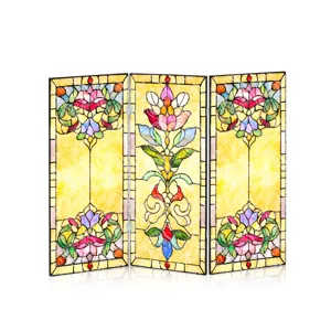 Vue rapprochée du mini paravent pliante en acrylique translucide au motif floral coloré.