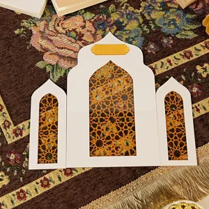Islamitische stijl moskee boog tafeldecoratie met gouden geometrische patronen thuis