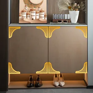 Adesivi angolari in acrilico stile Medio Oriente per porte e pareti, design cavo dorato.