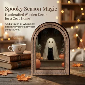 Detailansicht der Halloween 3D Holzrahmen Deko mit Geist und Katze für ein gemütliches Zuhause.