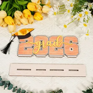 Centrotavola in legno laurea 2026 decorazione per scrivania festa di laurea con base