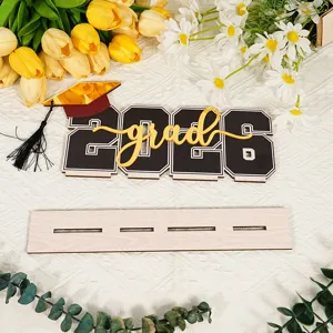 Decorazione da Tavolo in Legno per Laurea 2026 Segno per Festa di Laurea con Base Supporto