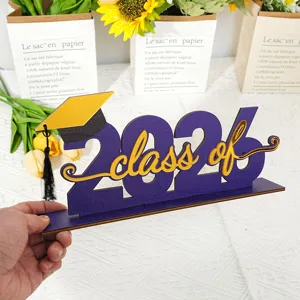 Centrotavola in legno per laurea 2026, decorazione per feste di laurea scritta ornament