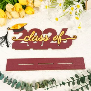 Decorazione per tavolo di laurea in legno 2026 per festa e ornamento da scrivania.