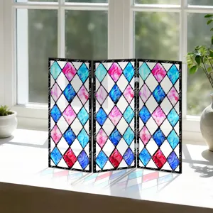 Mini paravento pliant acrylique translucide décoration bureau avec motif losange coloré.