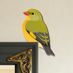 Adesivo per angolo porta in legno uccello decorazione, vista dettagliata d'arte murale animale.