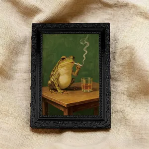 Vintage retro frog photo frame fridge magnet detail view showcasing funny animal decor.