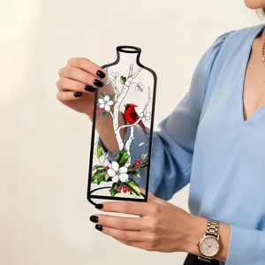 Βάζο μπουκαλιού από χρωματιστό γυαλί επιτραπέζια διακόσμηση με κόκκινο καρδινάλιο και λουλούδια