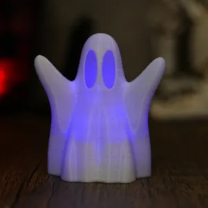 Leuchtendes Geist Halloween Ornament Detail, weiße 3D-gedruckte leuchtende Figur Party.